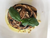 Mushrooms w basil and almonds
